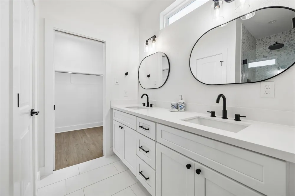 104 E 44th Street #A Houston, TX 77018