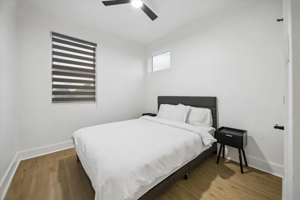 104 E 44th Street #A Houston, TX 77018