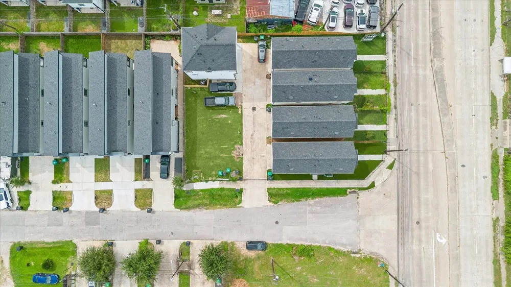 104 E 44th Street #A Houston, TX 77018