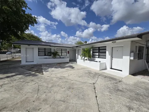 7090 NW 17th Ave #3