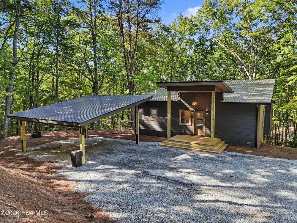 48 Woodleaf Road Morganton, GA 30560