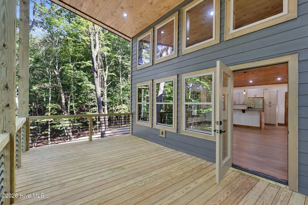 48 Woodleaf Road Morganton, GA 30560