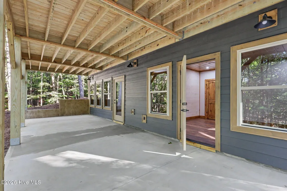 48 Woodleaf Road Morganton, GA 30560