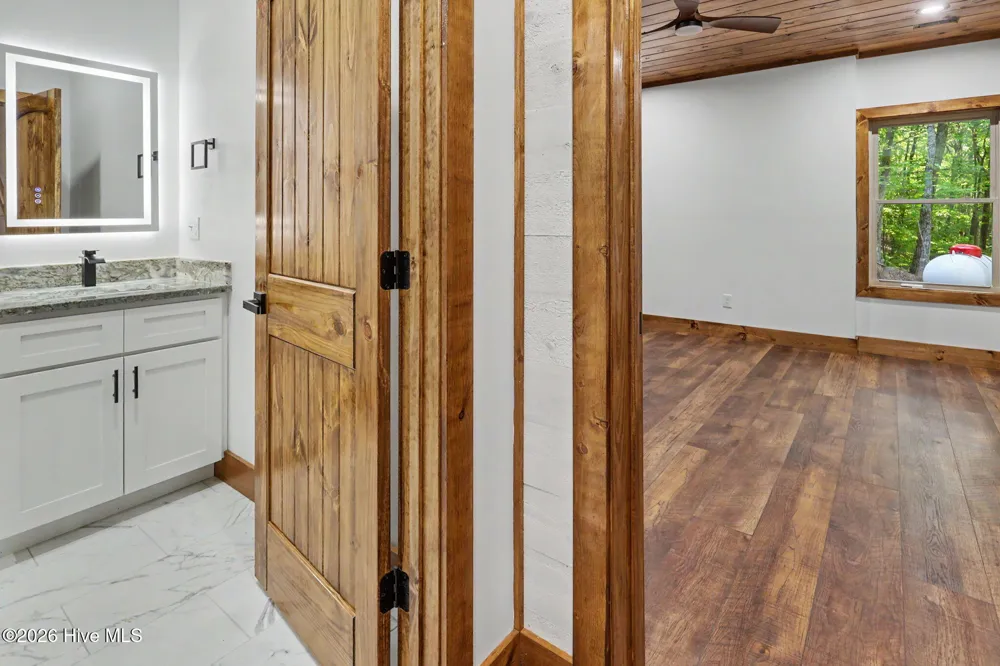 48 Woodleaf Road Morganton, GA 30560