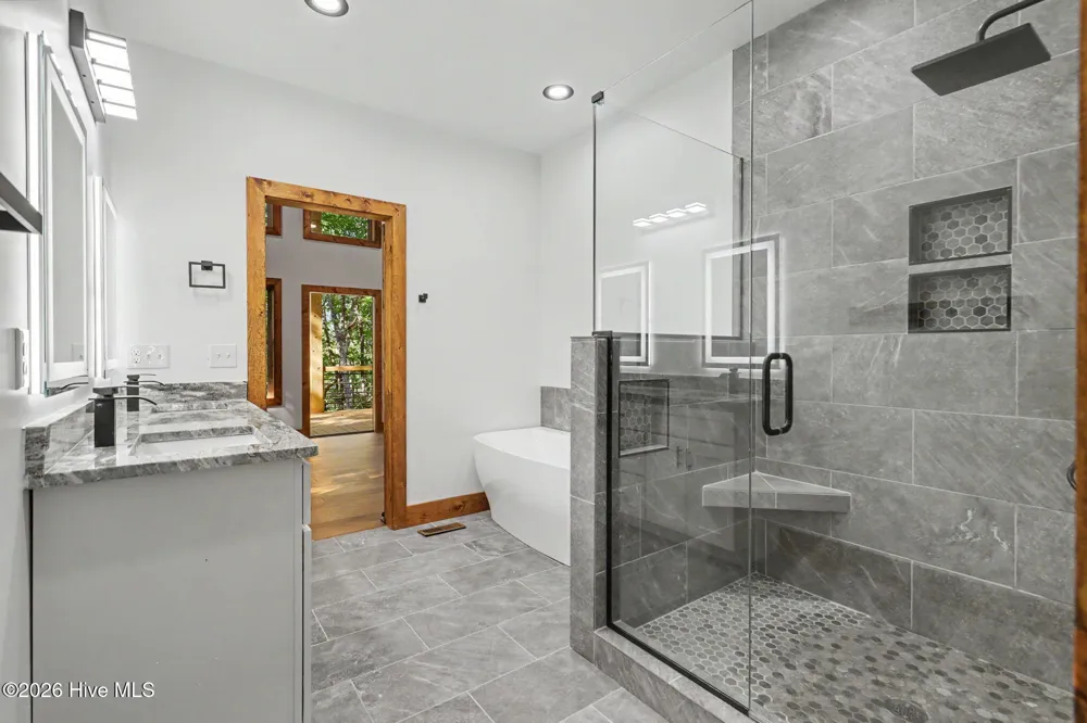 48 Woodleaf Road Morganton, GA 30560