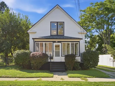 25 Lincoln Street
