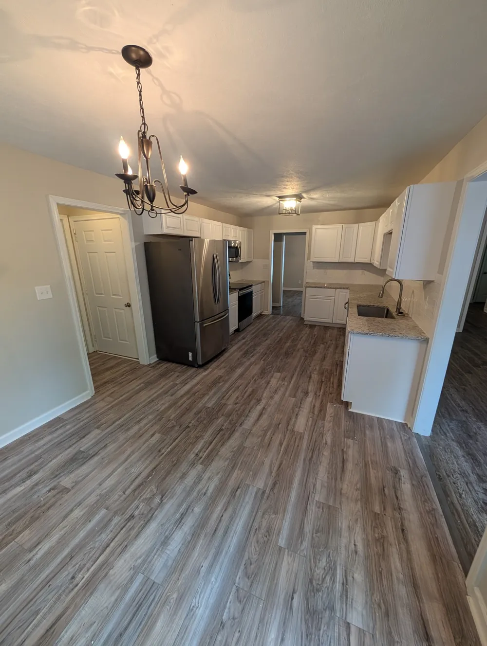 3997 Castle Bar Clarksville, TN 37040