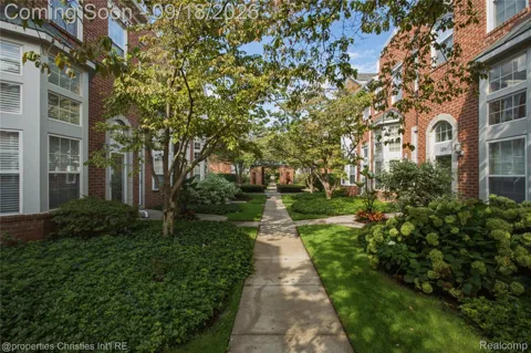 127 Georgetown Square