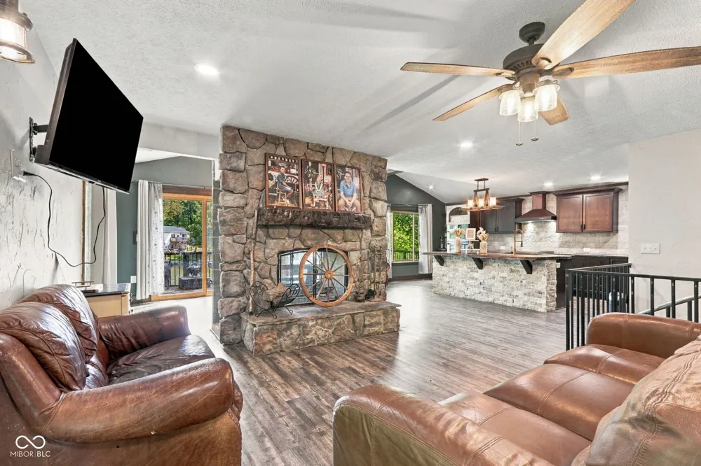 8671 S Kinman Drive Nineveh, IN 46164