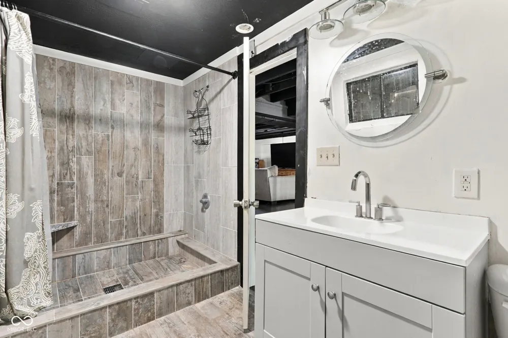 8671 S Kinman Drive Nineveh, IN 46164