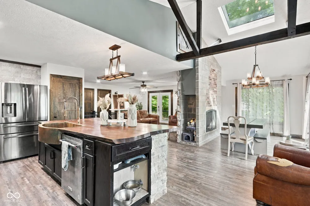 8671 S Kinman Drive Nineveh, IN 46164