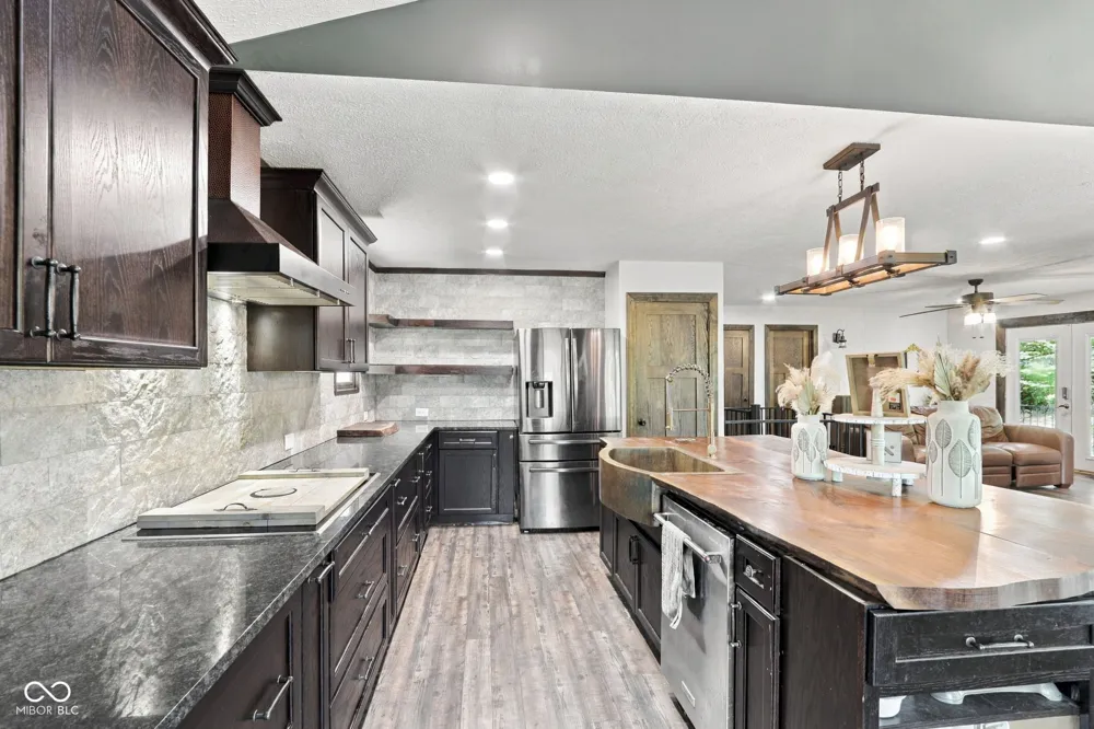 8671 S Kinman Drive Nineveh, IN 46164