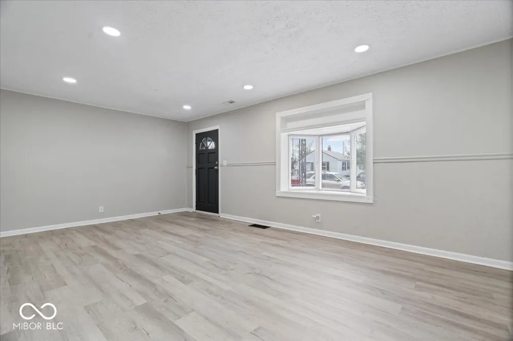 566 Trowbridge Street Indianapolis, IN 46203
