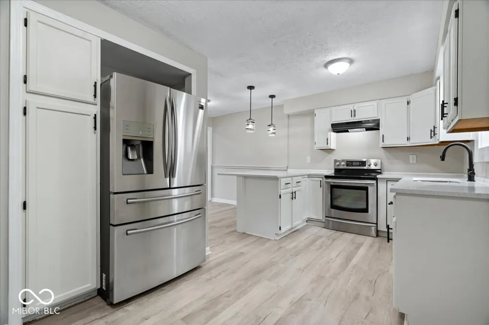 566 Trowbridge Street Indianapolis, IN 46203