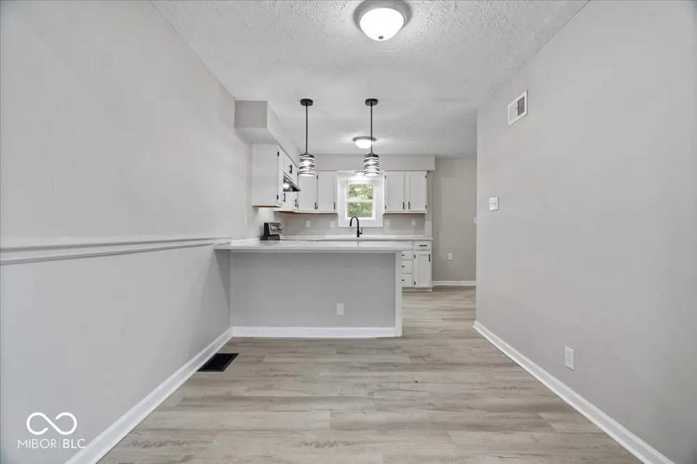 566 Trowbridge Street Indianapolis, IN 46203