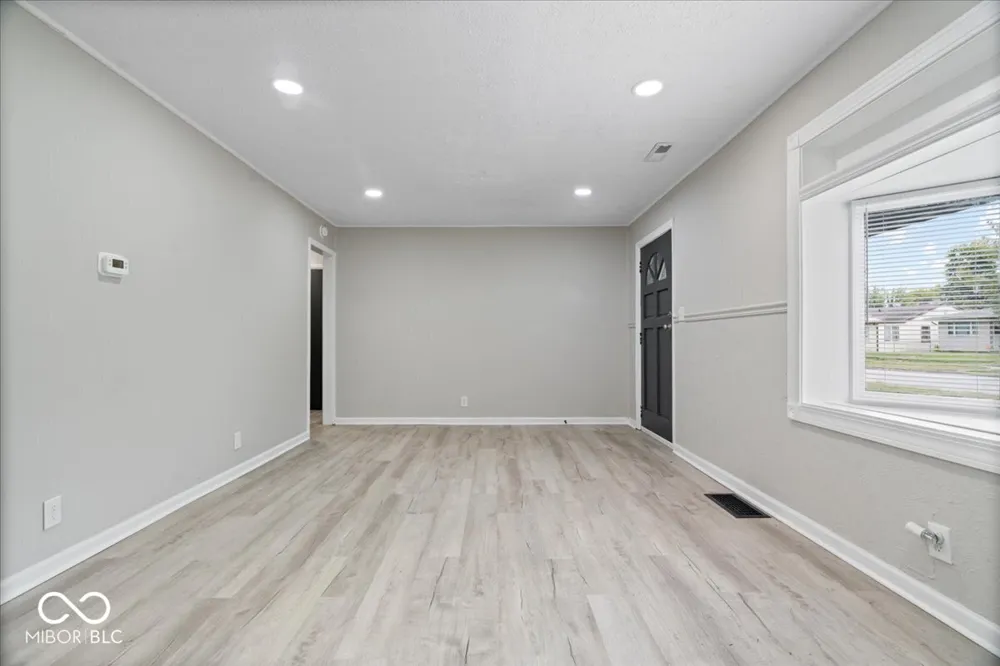 566 Trowbridge Street Indianapolis, IN 46203