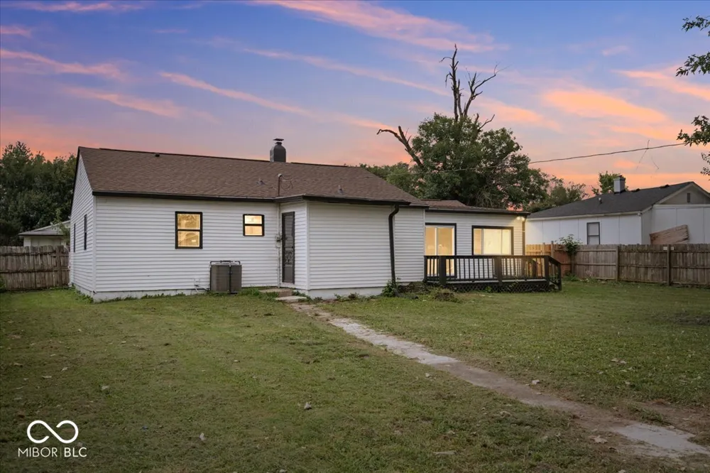 566 Trowbridge Street Indianapolis, IN 46203