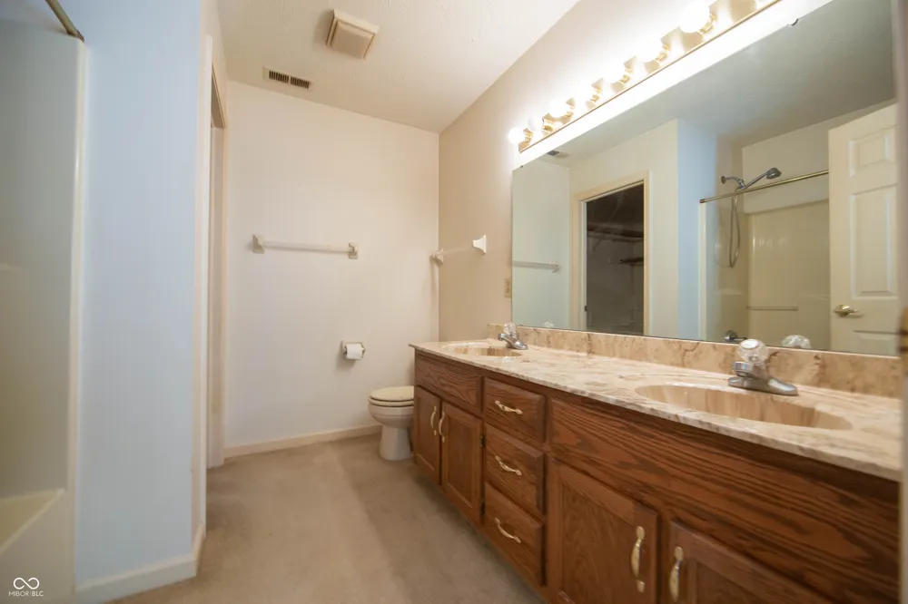 1625 Black Oak Lane Franklin, IN 46131