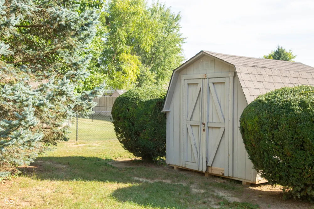 1625 Black Oak Lane Franklin, IN 46131