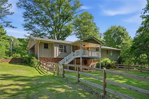 4845 Jennifer Lane