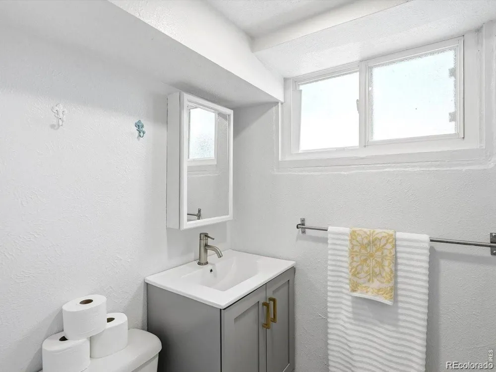2924 Zenobia Street Denver, CO 80212