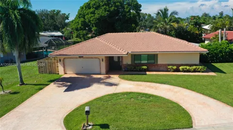 10650 NW 42nd Dr
