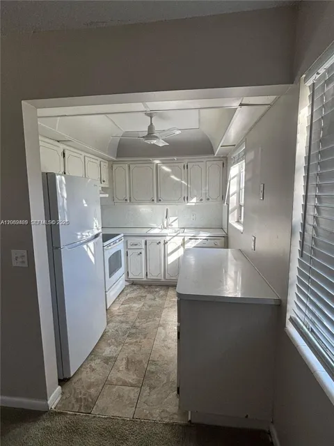 179 Canterbury #H