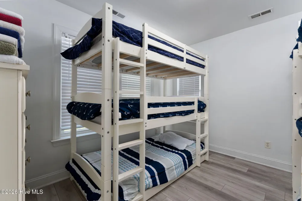 1324 New River Inlet Road North Topsail Beach, NC 28460