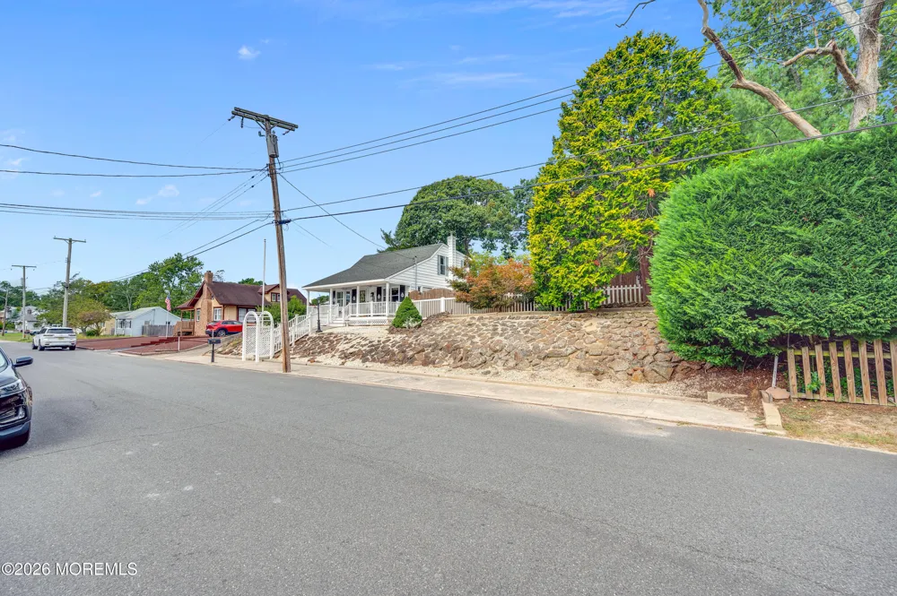 157 17th Avenue Brick, NJ 08724