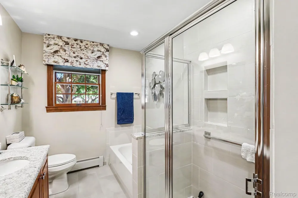 37158 Almont Drive W Sterling Heights City, MI 48310