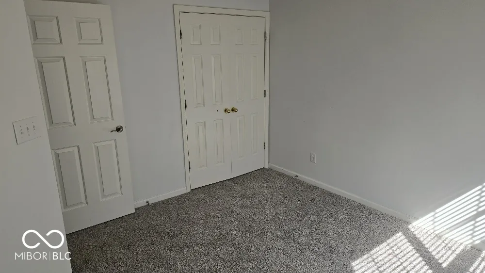 10737 Emery Way Fishers, IN 46037