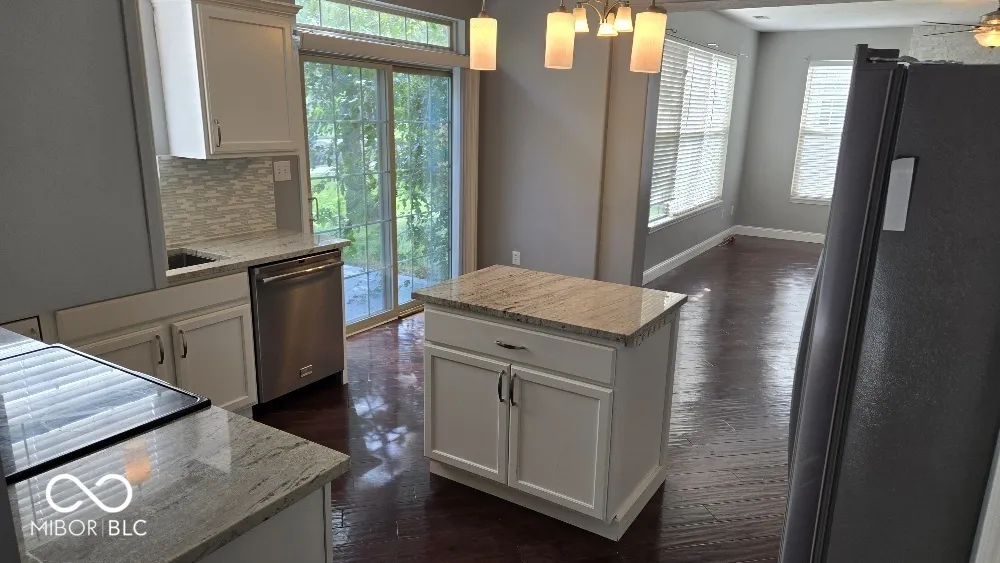 10737 Emery Way Fishers, IN 46037