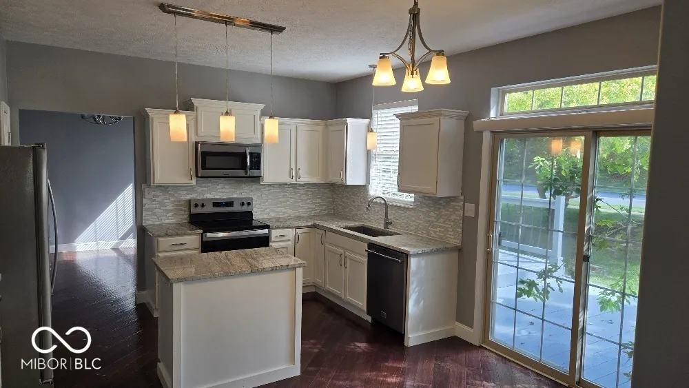10737 Emery Way Fishers, IN 46037