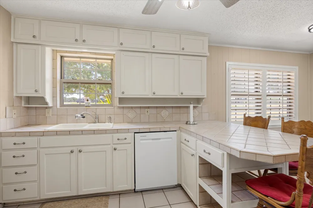 330 Reed Road Granbury, TX 76049