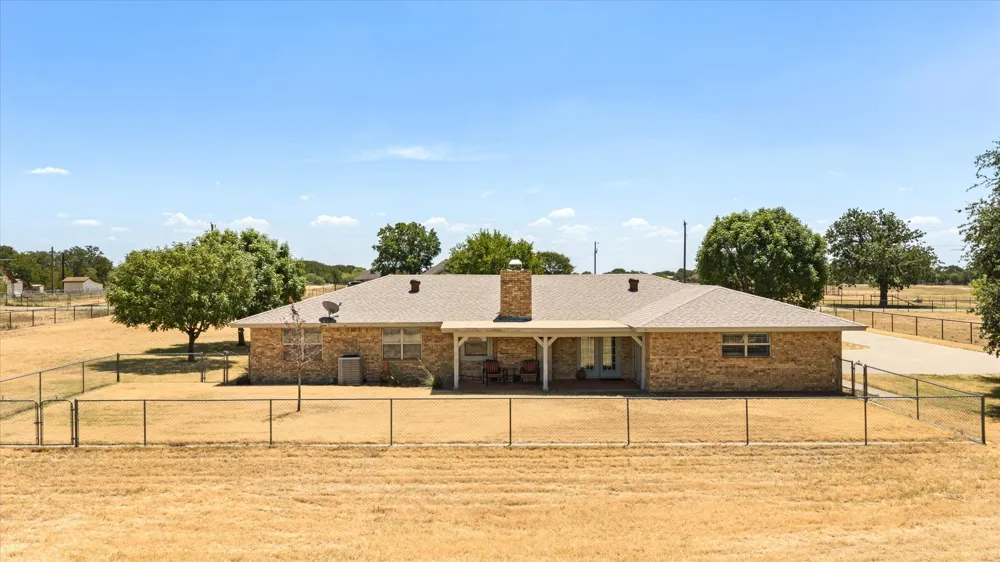 330 Reed Road Granbury, TX 76049
