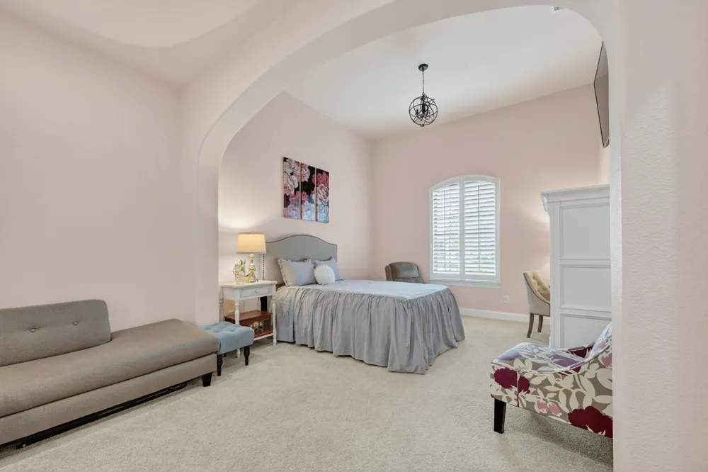 2204 Grafton Lane McKinney, TX 75071