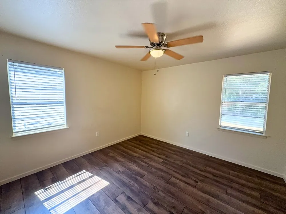 615 Crane Drive Euless, TX 76039
