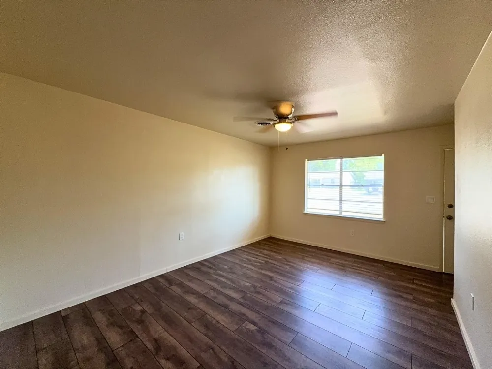 615 Crane Drive Euless, TX 76039