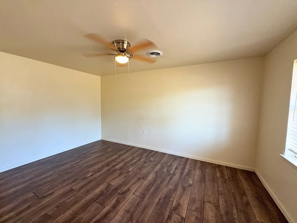 615 Crane Drive Euless, TX 76039