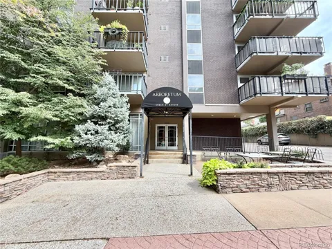 1150 Vine Street #203