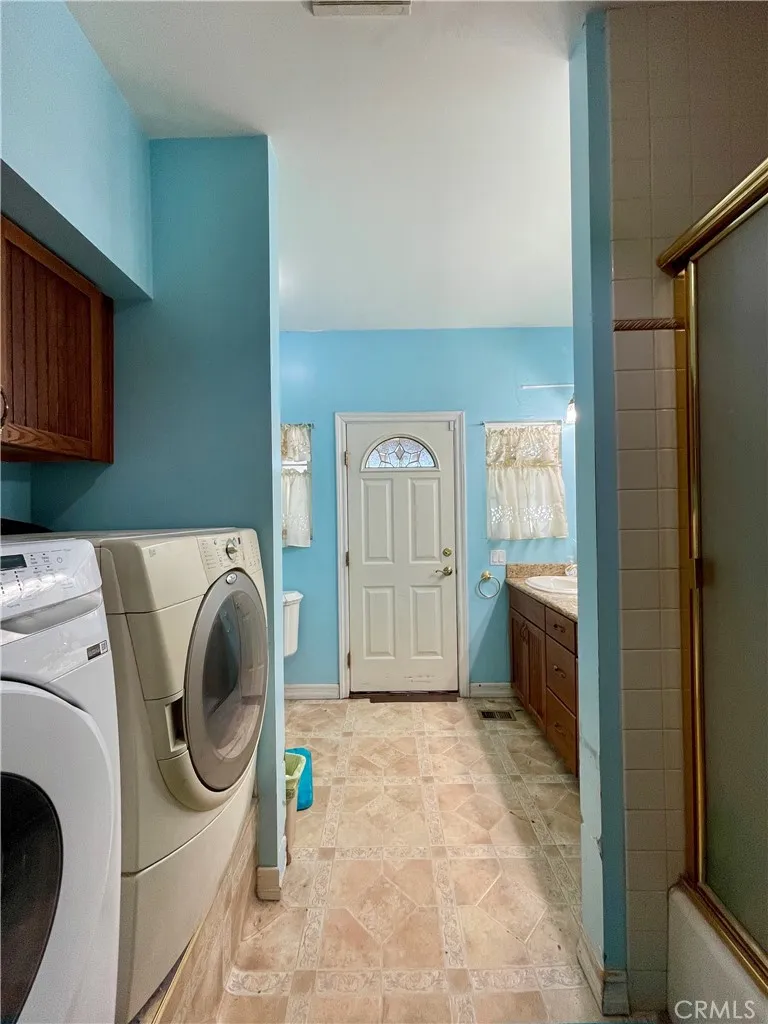 25701 Alto San Bernardino, CA 92404