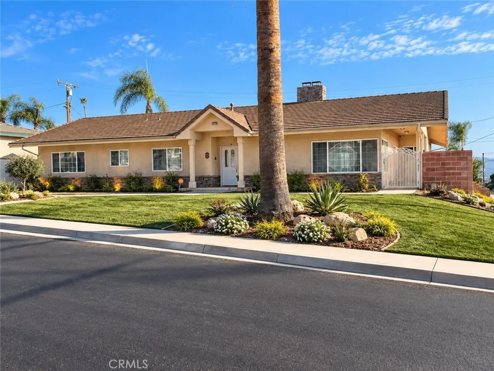 25701 Alto San Bernardino, CA 92404