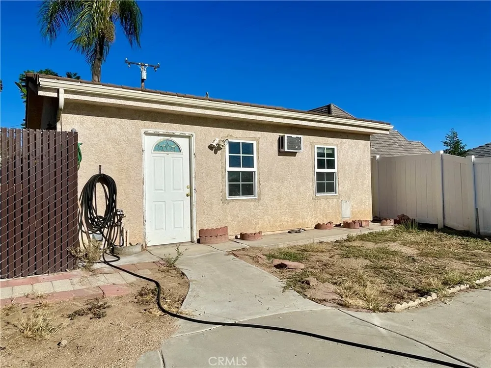 25701 Alto San Bernardino, CA 92404