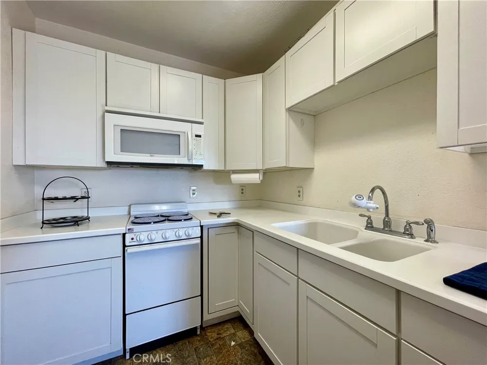 25701 Alto San Bernardino, CA 92404