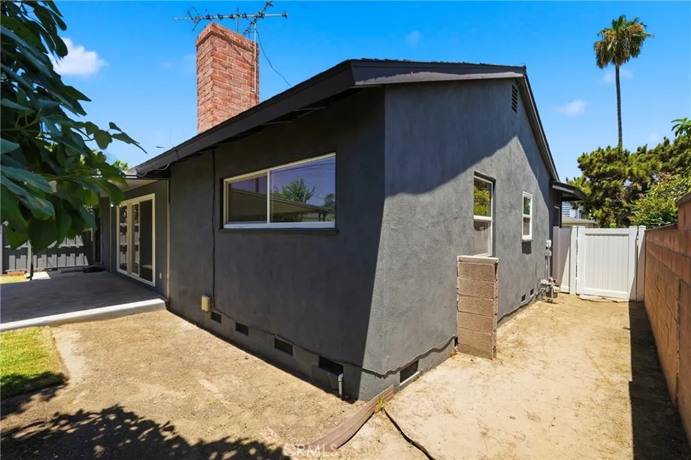 12292 Bluebell Garden Grove, CA 92840
