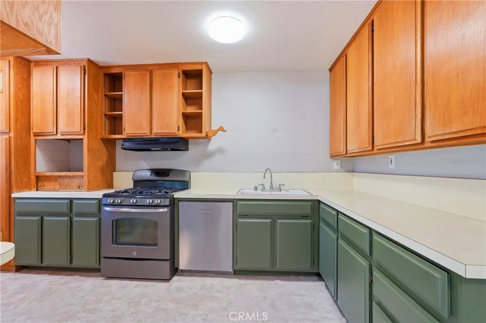 12292 Bluebell Garden Grove, CA 92840