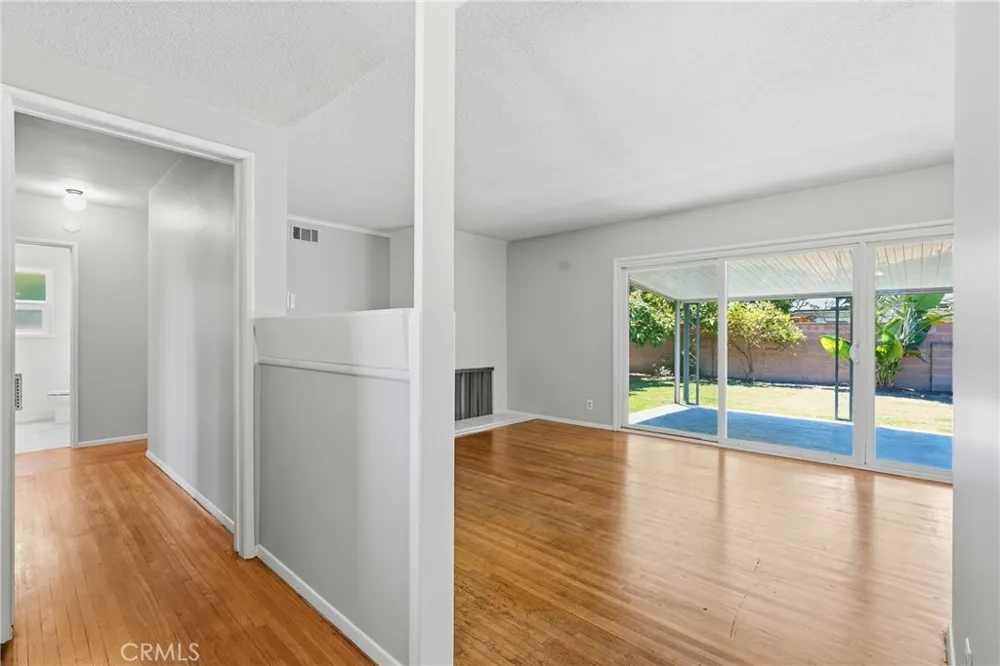 12292 Bluebell Garden Grove, CA 92840