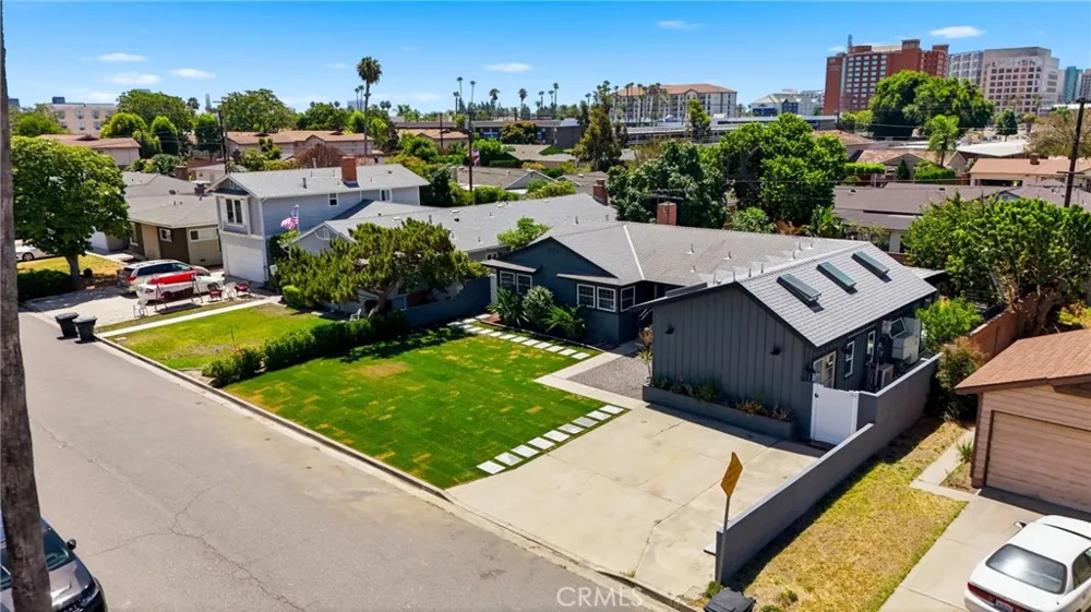 12292 Bluebell Garden Grove, CA 92840