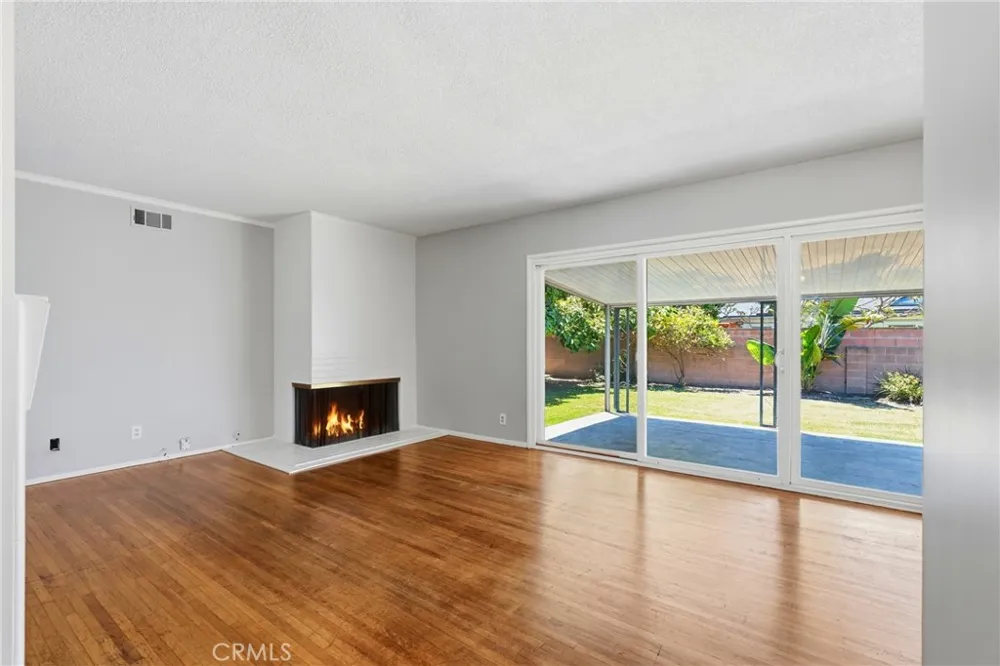 12292 Bluebell Garden Grove, CA 92840