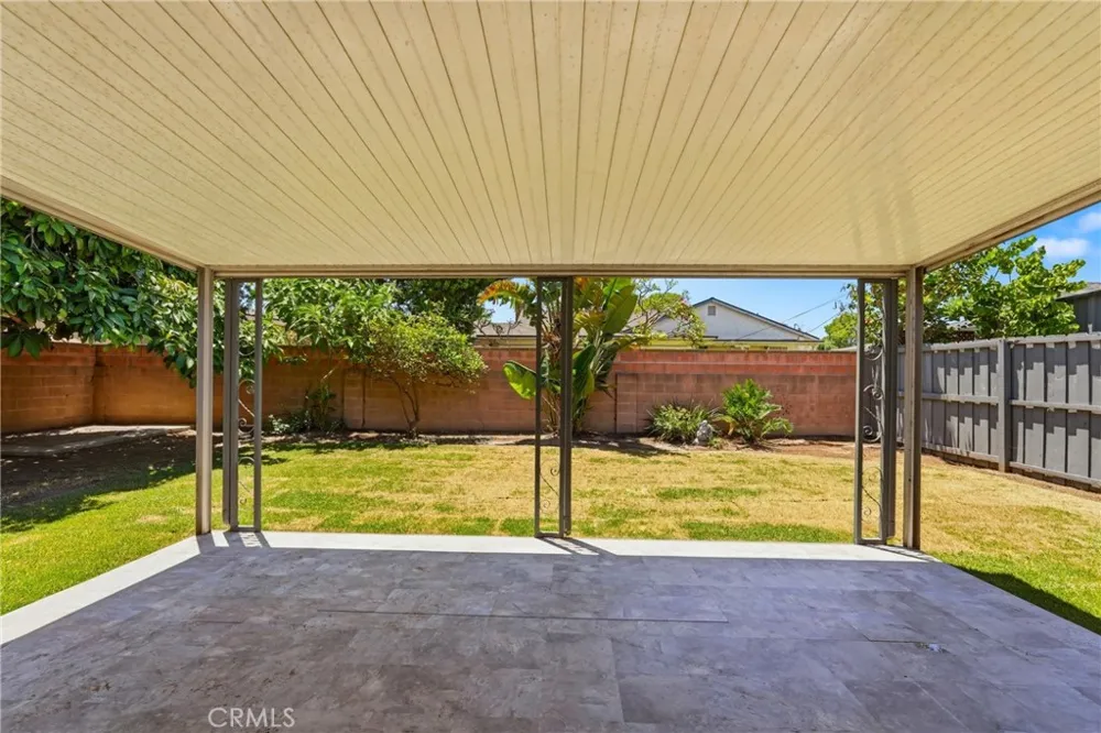 12292 Bluebell Garden Grove, CA 92840